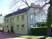 English: This is my 2008 photo of Tom Robinson/Louis-Marie, vicomte de Noailles House in Newport, RI.