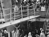 Classic Alfred Stieglitz photograph, The Steerage shows unique aesthetic of black-and-white photos.