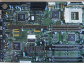 English: old Board IBM-PC Intel Pentium CPU Sockel 7 75MHz Deutsch: Altes Board IBM-PC Intel Pentium CPU Sockel 7 75MHz