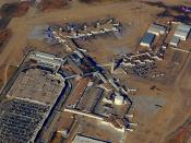 English: Aerial view of passenger terminal at Dallas Love Field