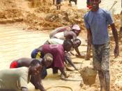 English: Alluvial diamond miners in Kono District, Sierra Leone.
