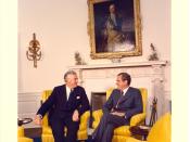 English: President Richard M. Nixon and Australian Prime Minister Edward Gough Whitlam meet in the Oval Office