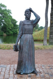 Jonas Högström´s statue of Swedish author Selma Lagerlöf, Nordkap, Landskrona. Sweden