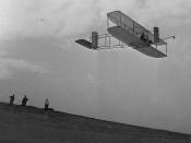 The 1911 glider over the Kill Devil Hills. Library of Congress Wright Collection.