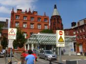 English: Birmingham Children's Hospital Steelhouse Lane - Main Entrance.