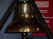 English: The bell from the SS Edmund Fitzgerald on display at the Great Lakes Shipwreck Museum