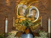 Harrods memorial to Dodi Al-Fayed and Princess Diana.