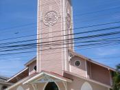 English: Iglesia San Antonio Catholic church in Tela, Atlantida, Honduras. Photo taken by myself (Ricky Ng-Adam) on March 14th, 2007.