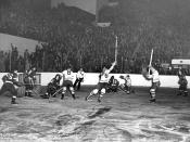 Toronto Maple Leafs player scoring goal against Detroit Red Wings, Stanley Cup Playoffs, 1942