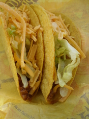 English: Taco Bell crunchy shell beef tacos