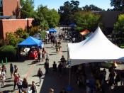 English: The Lansdowne Campus of Camosun College on the first day of classes, September 2011