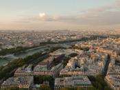 English: The Seine and 7th arrondissement as seen from the Eiffel Tower.