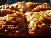 English: PHOTO OF CHEESE AND TOMATO PIZZA