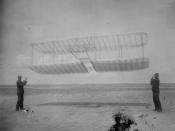 Wright Glider Deutsch: Wright glider, Wilbur l., Orville r. in Kitty Hawk, North Carolina 1901 Suomi: Wrightien liitokone Kitty Hawkissa 1901