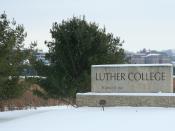 English: Luther College seen from U.S. Highway 52 north of Decorah, Iowa