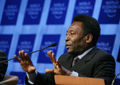 English: Edson Arantes do Nascimento (Pele), World Cup Soccer Champion and Director, Empresas Pele, Brazil captured during the session 'Can a Ball Change the World: The Role of Sports in Development' at the Annual Meeting 2006 of the World Economic Forum 
