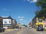 English: Looking north at downtown Crandon, Wisconsin, on U.S. Route 8 / Wisconsin Highway 32 / Wisconsin Highway 55. The Forest County courthouse is found directly to the right of this image.