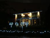 A home in Vancouver with Christmas Lights professionally installed by University All In One