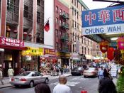 English: Mott Street in New York City, the traditional center of Chinatown, where the Chinatown Community Center is located. 中文: 紐約市（New York City）Mott Street(勿街)，也是中國城的社區中心。Derek Jensen (Tysto),2004年6月15日拍攝。