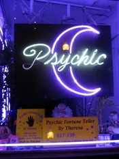 English: Storefront Psychic fortuneteller in Downtown Crossing, Boston. January 2009 photo by John Stephen Dwyer