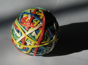 English: Rubber band ball (this is a new version as the old one was blurry)