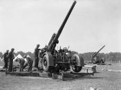 QF 3.7 inch anti-aircraft guns in Hyde Park, London in 1939.