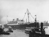 SS St. Louis surrounded by smaller vessels, Hamburg Harbour, June 1939