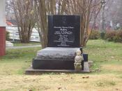 English: Memorial in front of Alex Haley's boyhood home in Henning, TN (Dec. 2007). The marker reads: Alexander Murray Palmer Haley Author of Pulitzer Prize winning Novel 